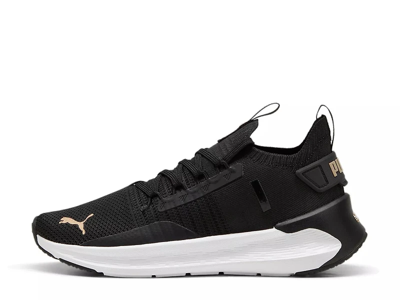 Softride Symmetry Fuzion Sneaker