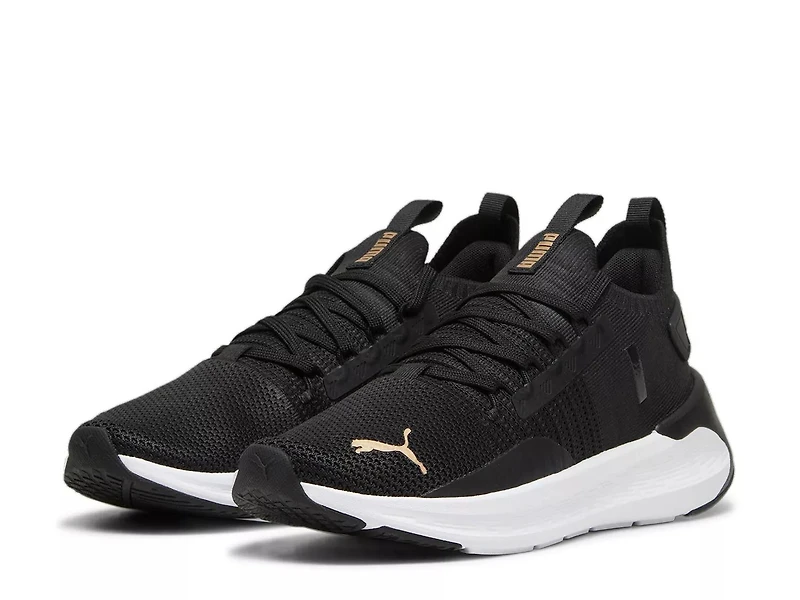 Softride Symmetry Fuzion Sneaker