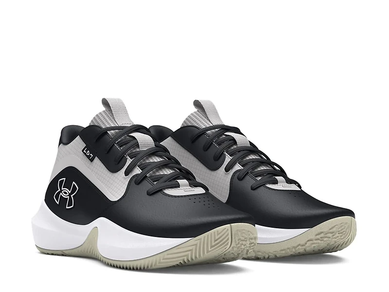 Lockdown 7 Basketball Shoe