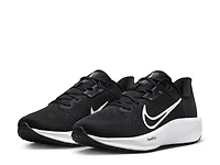 Quest 6 Running Shoe