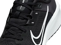 Quest 6 Running Shoe