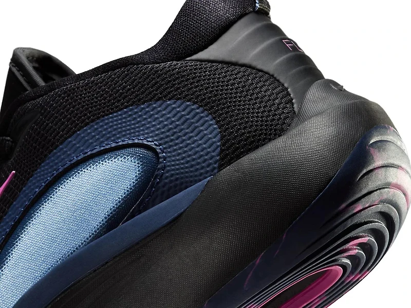 IsoFly Basketball Shoe - Kids'