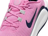 Infinity Flow Sneaker