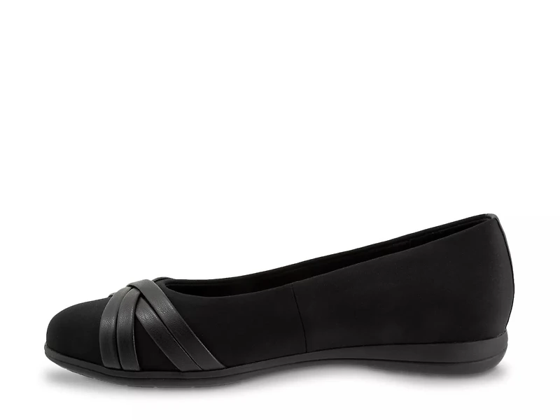 Daphne Slip-On