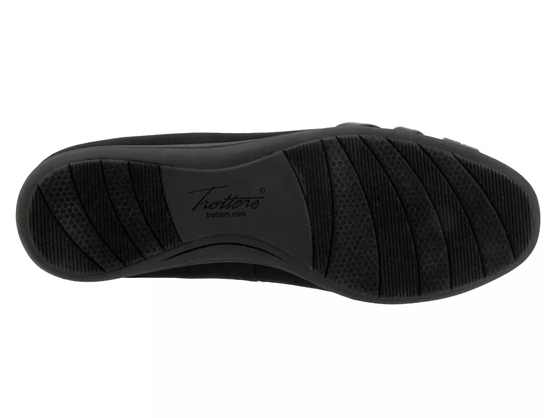 Daphne Slip-On