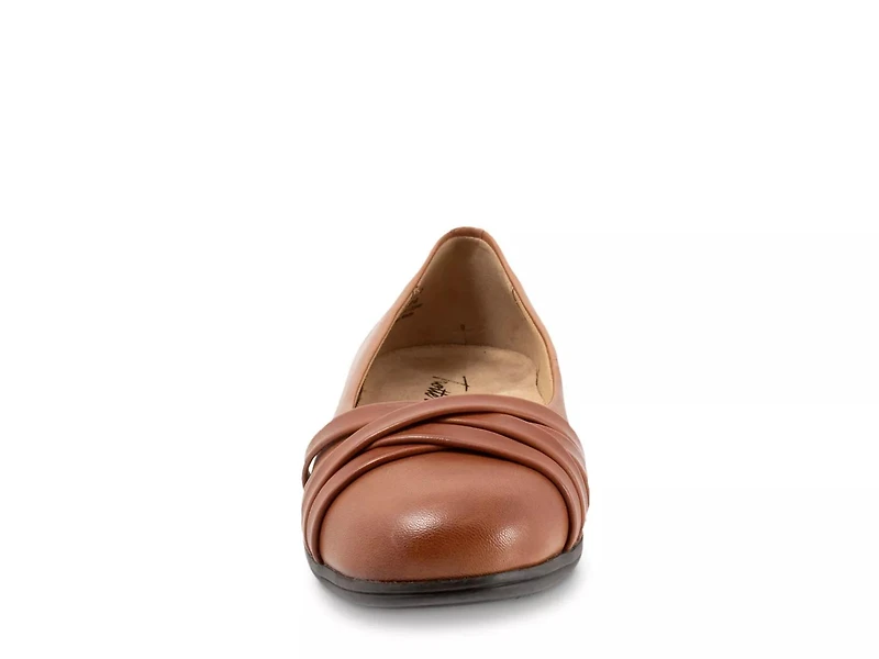 Daphne Slip-On