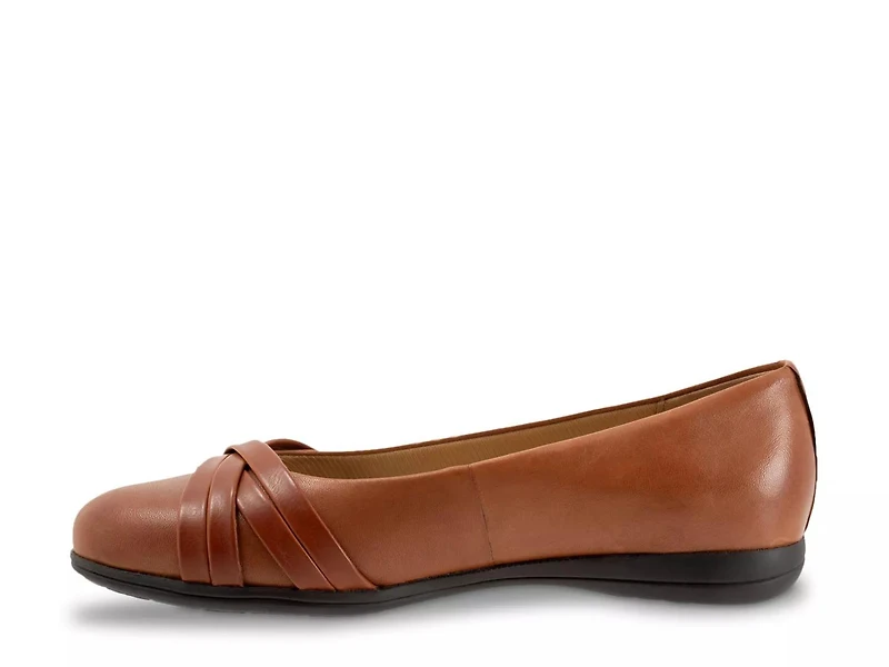 Daphne Slip-On