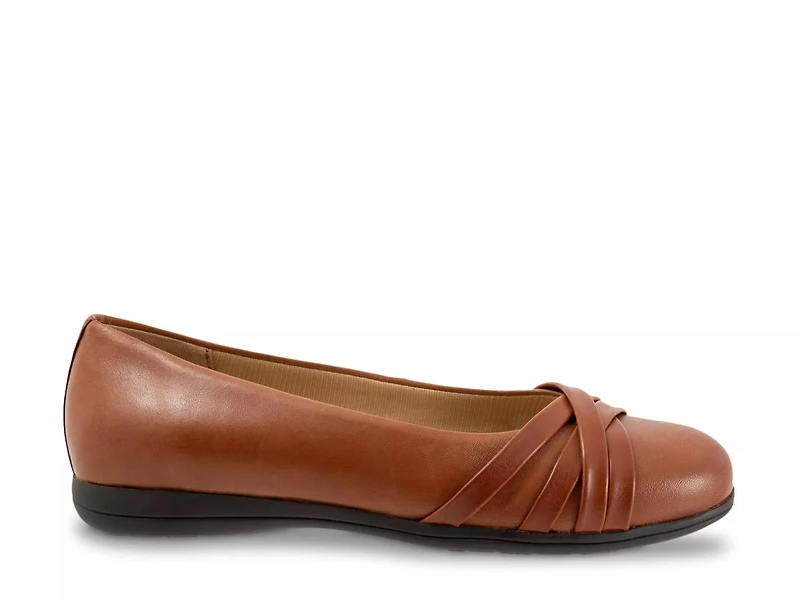 Daphne Slip-On