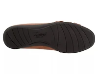 Daphne Slip-On