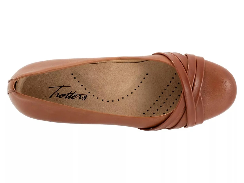 Daphne Slip-On