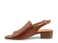 Nila Sandal