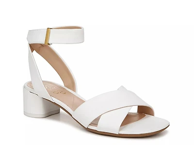 Noel Sandal