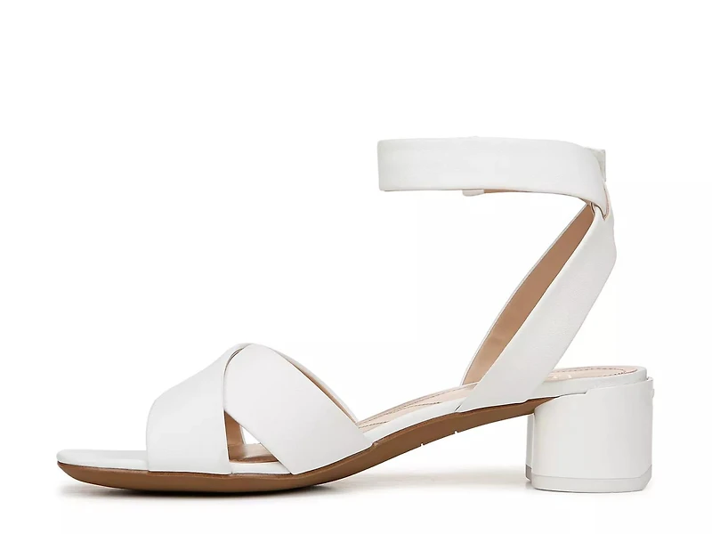 Noel Sandal