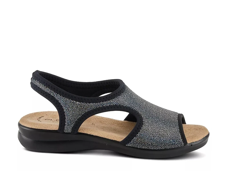 Nyaman Sandal