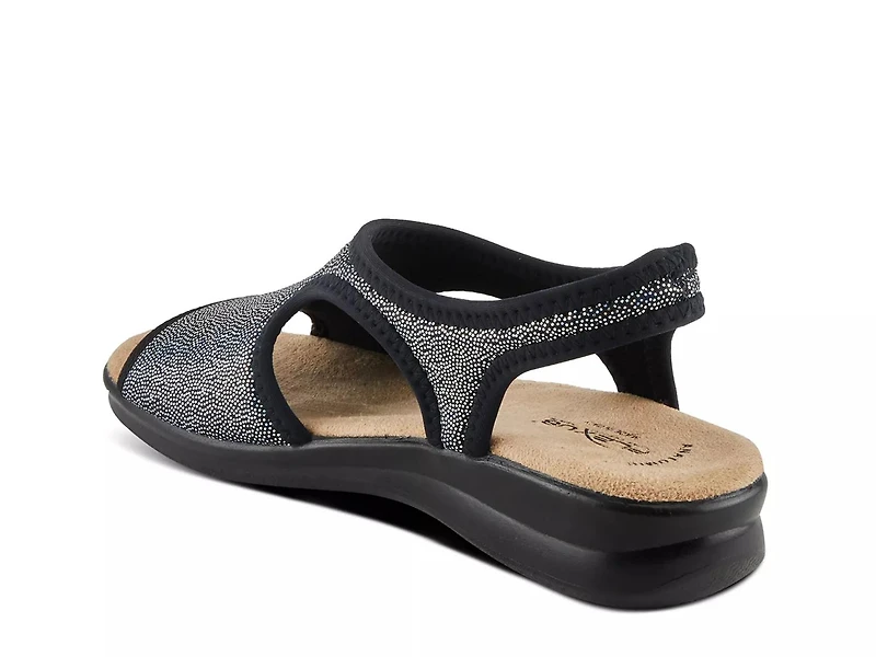 Nyaman Sandal