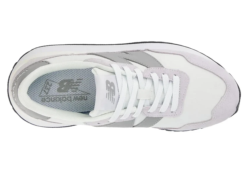 237 Sneaker
