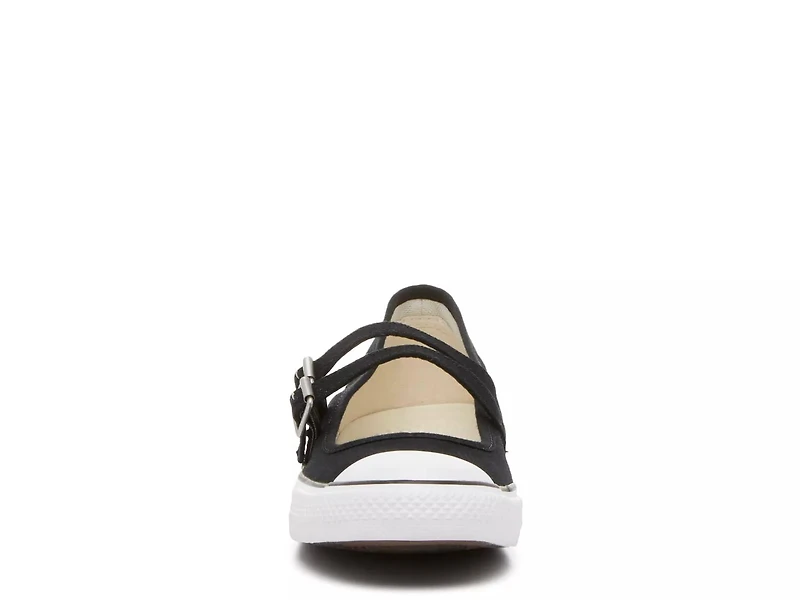 Dainty Mary Jane Sneaker