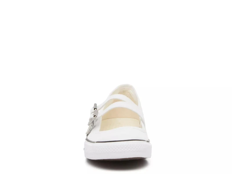 Dainty Mary Jane Sneaker
