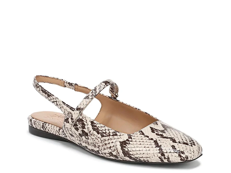 Connie Flat