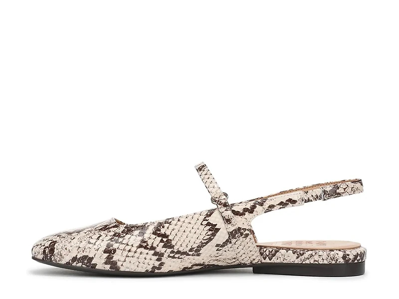 Connie Flat