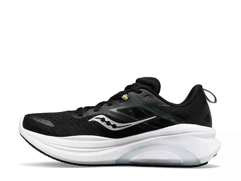 Omni 22 Running Shoe