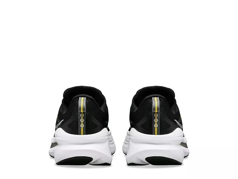 Omni 22 Running Shoe