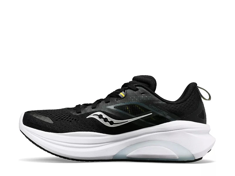 Omni 22 Running Shoe