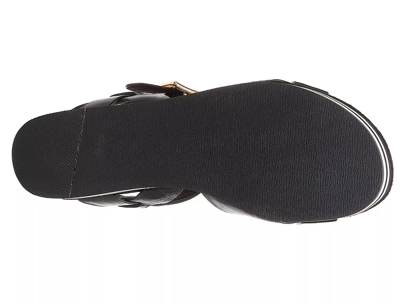 Breeze Platform Sandal