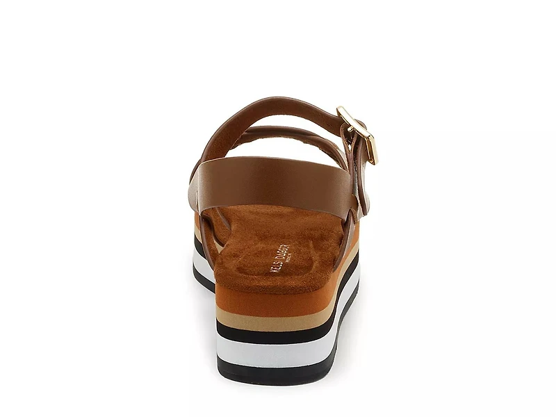 Breeze Platform Sandal