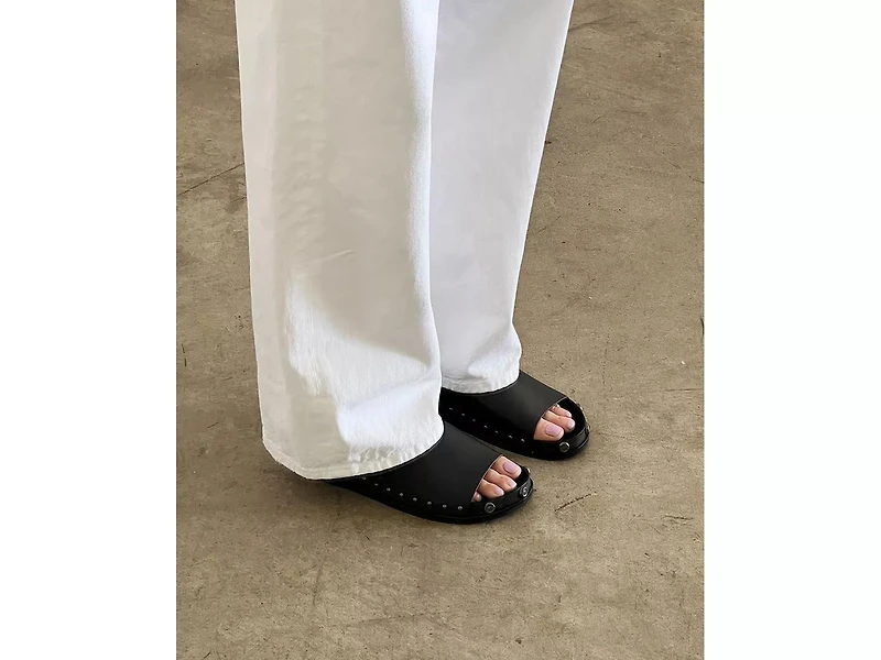 Squish Stud Platform Sandal