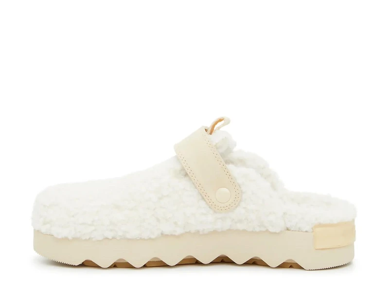 Vibe Cozy Suede Clog