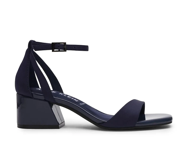 Mia Sandal
