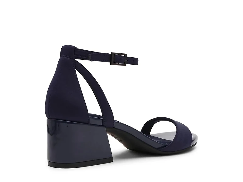 Mia Sandal
