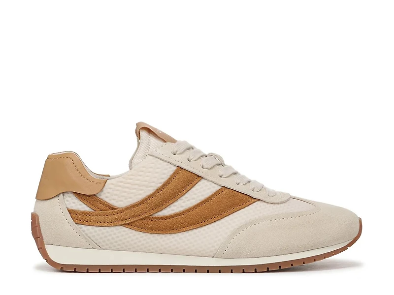 Oasis Runner Sneaker