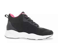 Stability Strive Walking Sneaker