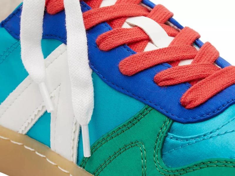Vesta Sneaker - Women's
