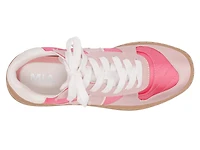 Vesta Sneaker