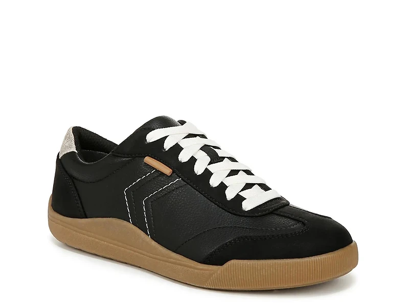 Be True Sneaker - Women's