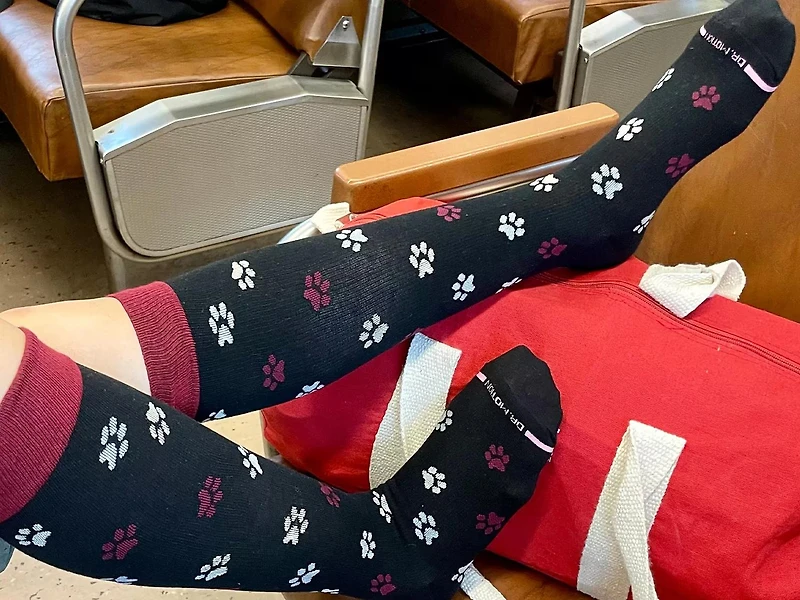 Paw Print Women's Compression Knee Socks