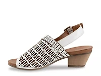 Lia Sandal