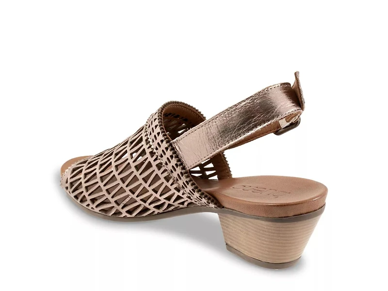 Lia Sandal