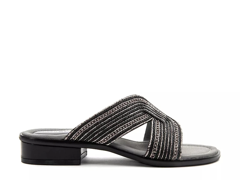 Thrive Sandal