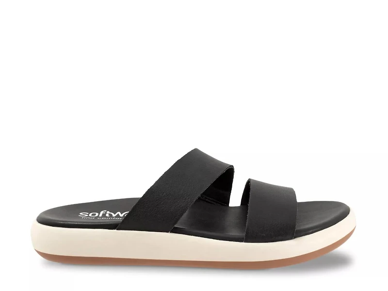 Jenna Sandal