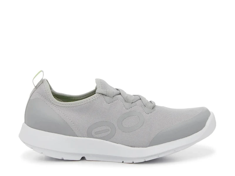 OOmg Sport Sneaker - Women's