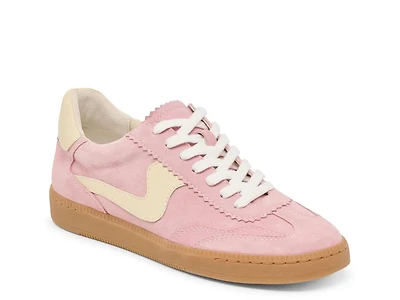Notice Court Sneaker