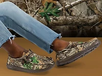 Wally Real Tree Edge Slip-On