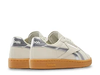Club C Grounds UK Sneaker - Women's