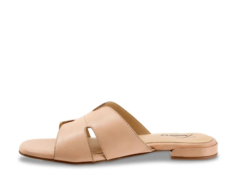Nell Sandal