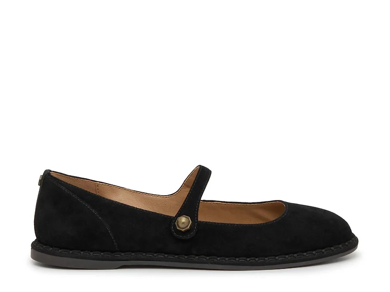 Famela Mary Jane Flat