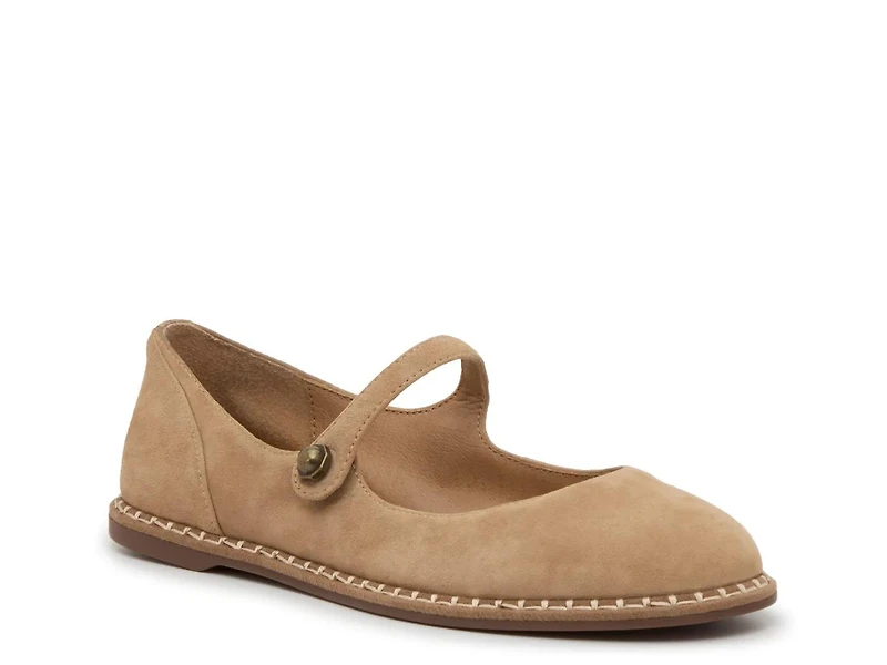 Famela Mary Jane Flat